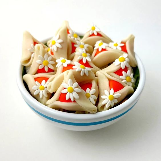 Marzipan Daisy Hamantaschen - Peace Love Light Shop